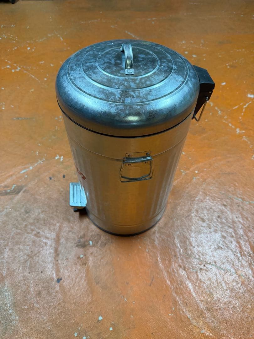 Snap-on ステンレスペダル式ごみ箱 中型