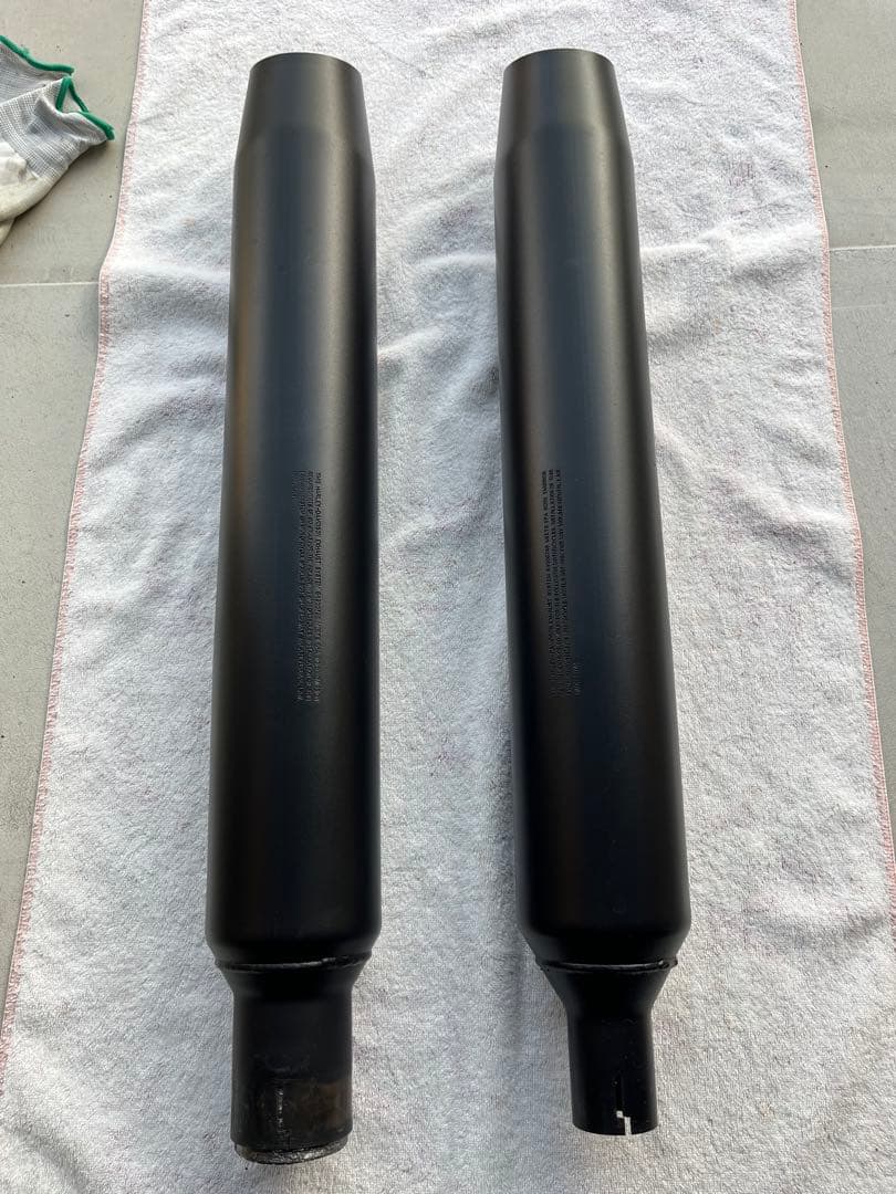 北米マフラー　ツーリングモデル M8