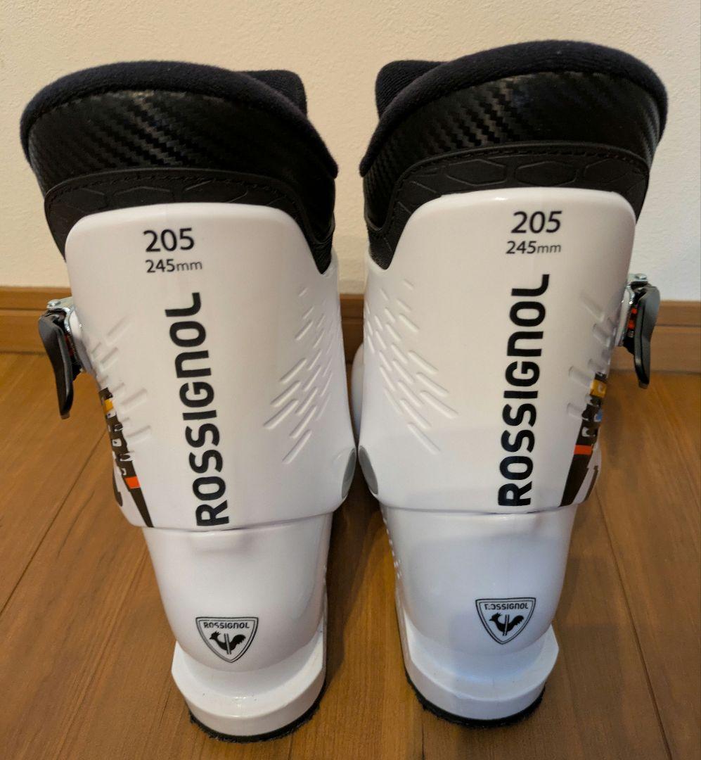 【期間限定値下げ】ジュニアスキー板、ブーツ、ストックセット