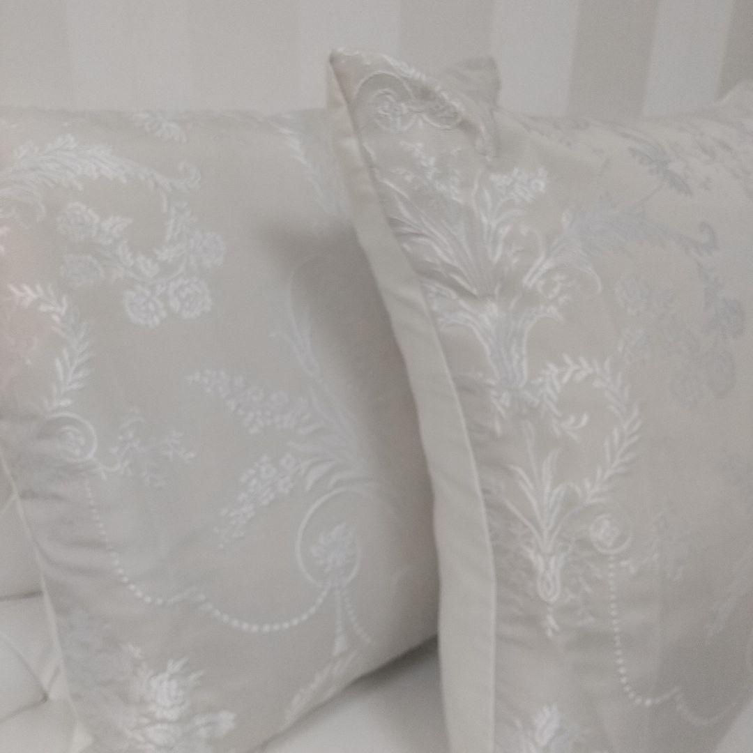 専用P様２枚ローラアシュレイ刺繍ジョゼッテゴールドベージュハンドメイドカバー