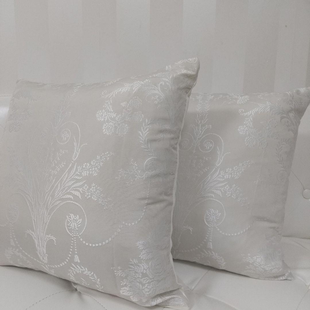 専用P様２枚ローラアシュレイ刺繍ジョゼッテゴールドベージュハンドメイドカバー