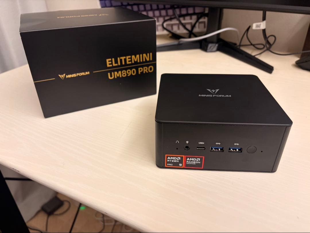 MINISFORUM UM890 Pro ミニPC