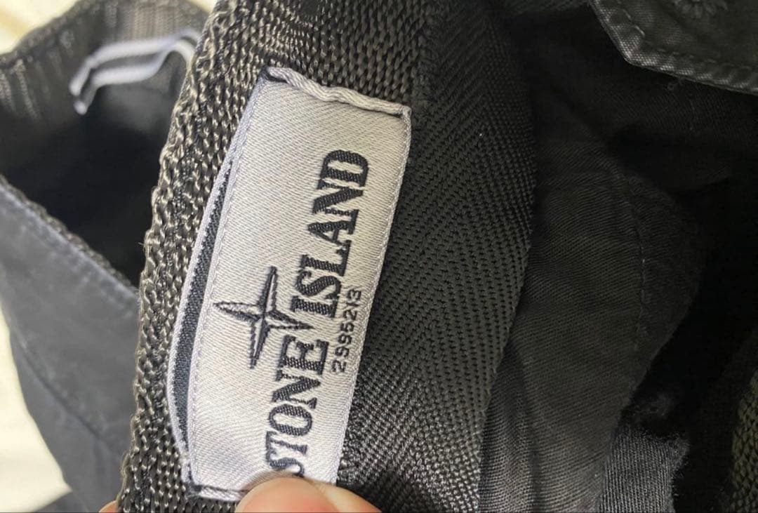 Stone  ブラックカーゴパンツ　ストーンアイランド