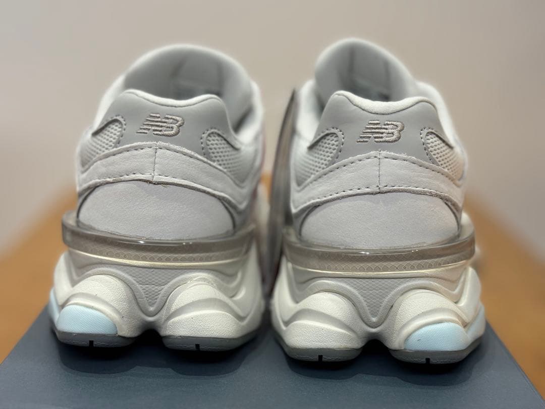 ア*ド様 人気モデル！New Balance U9060ZGA 22.5㎝ ニュ