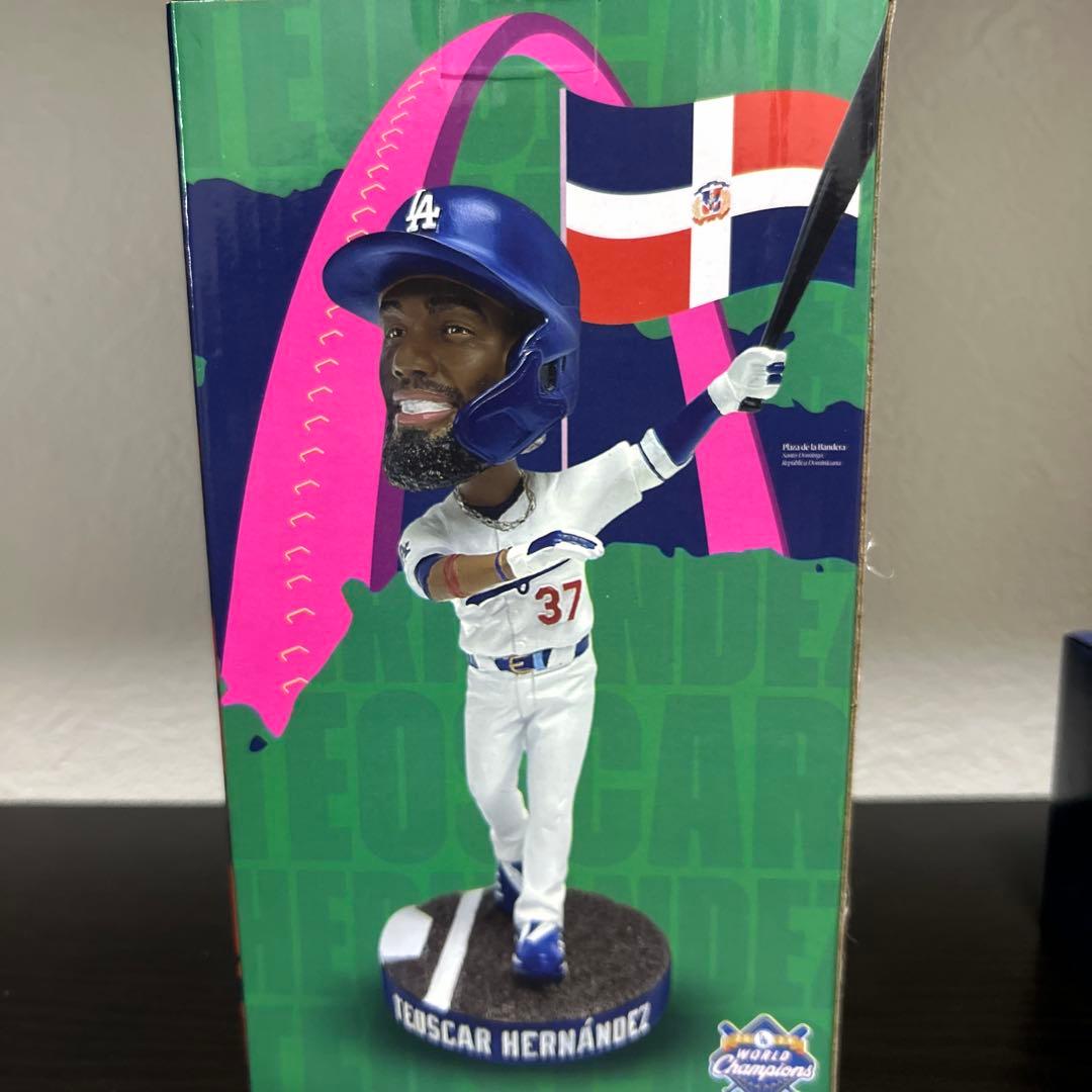 ドジャース限定品、テオスカー・ヘルナンデス、ボブルヘッド