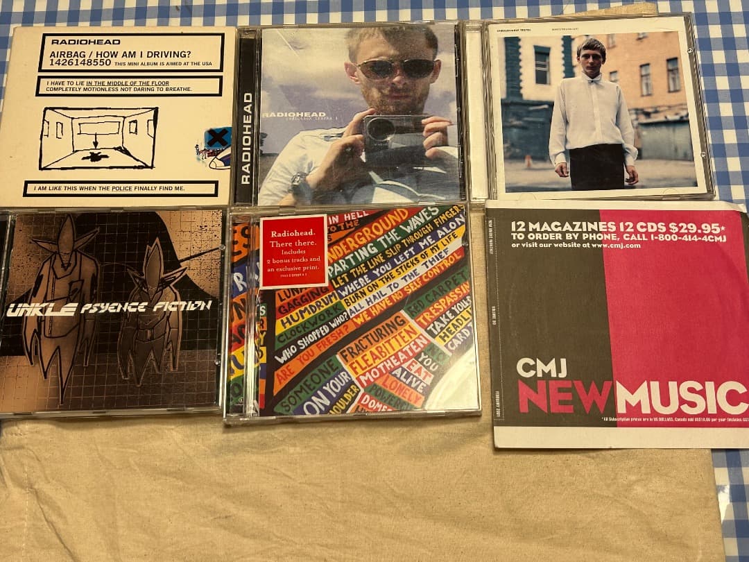 レディオヘッドのアルバム、シングル、激レアCD含む計30枚