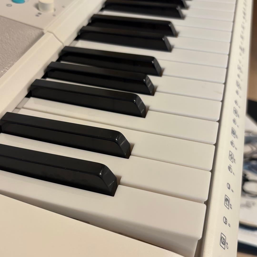 CASIO カシオ　LK-516 光ナビゲーション キーボード スタンド チェア