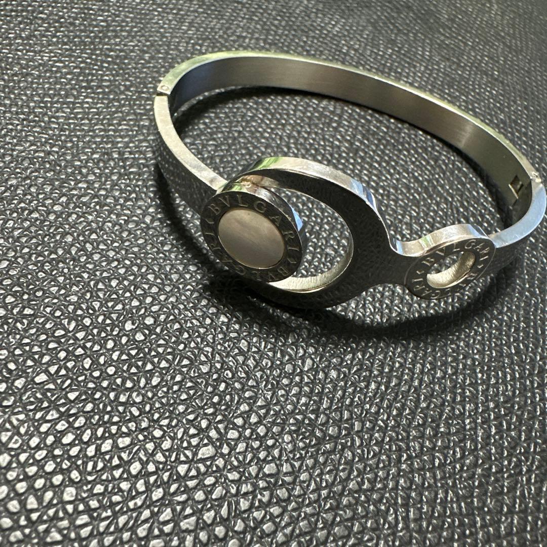 ブルガリ　バングル　ブレスレット