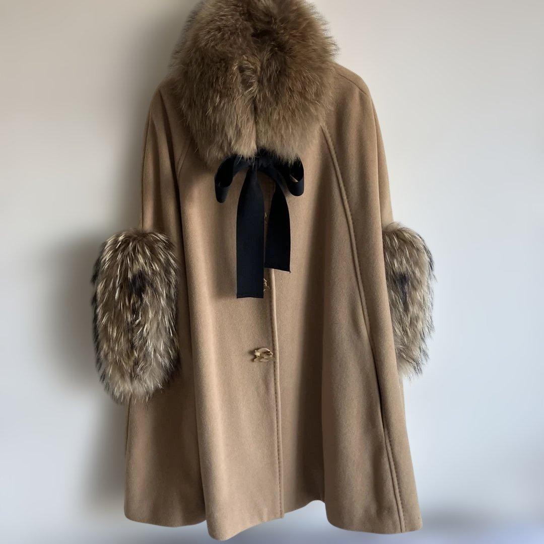 ファー付きベージュウールコート