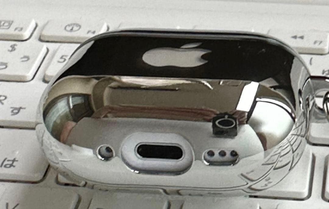 AirPods 4 (本体ノイキャン搭載）ケースのおまけ付き