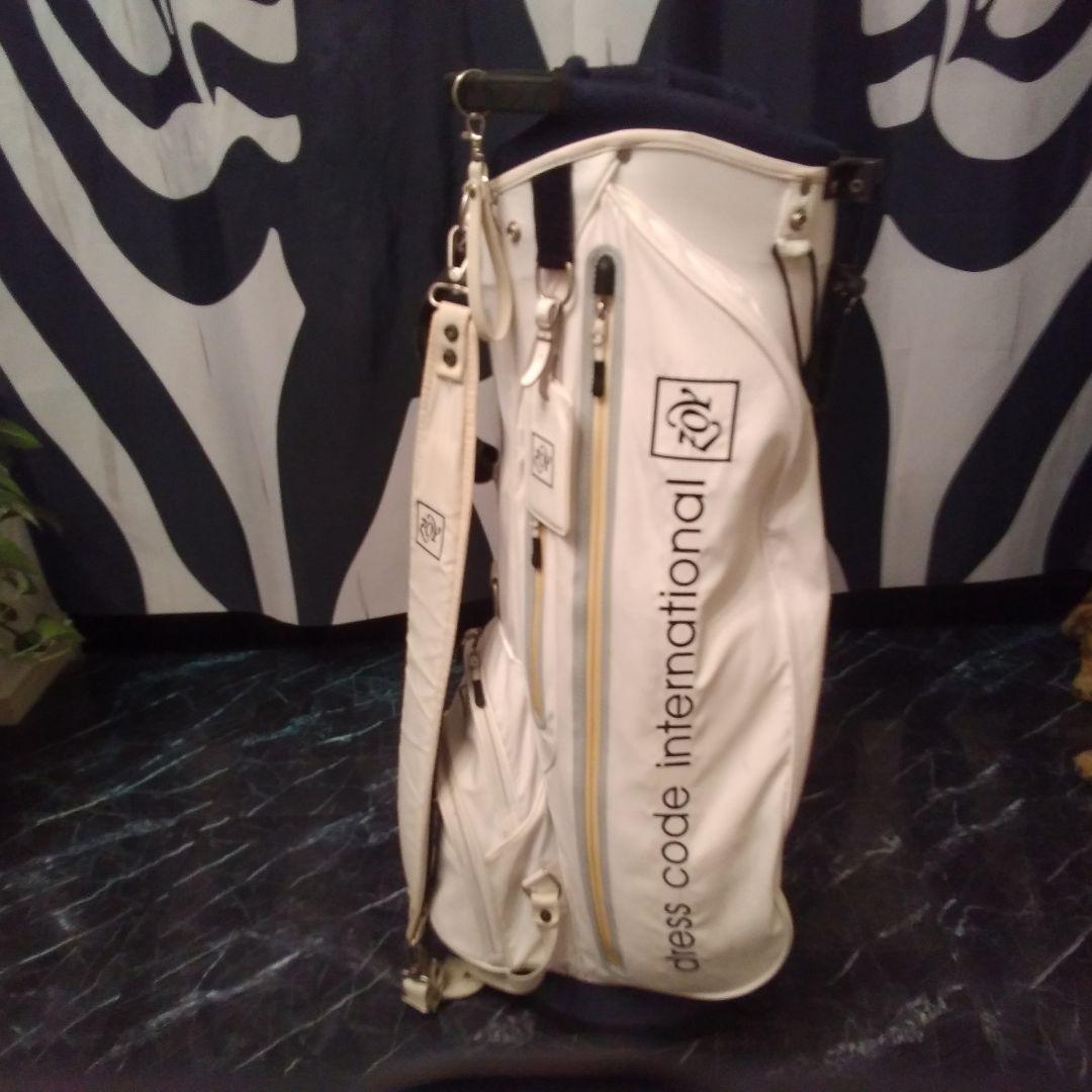 ブランドゾーイのスタンドキャディーバック