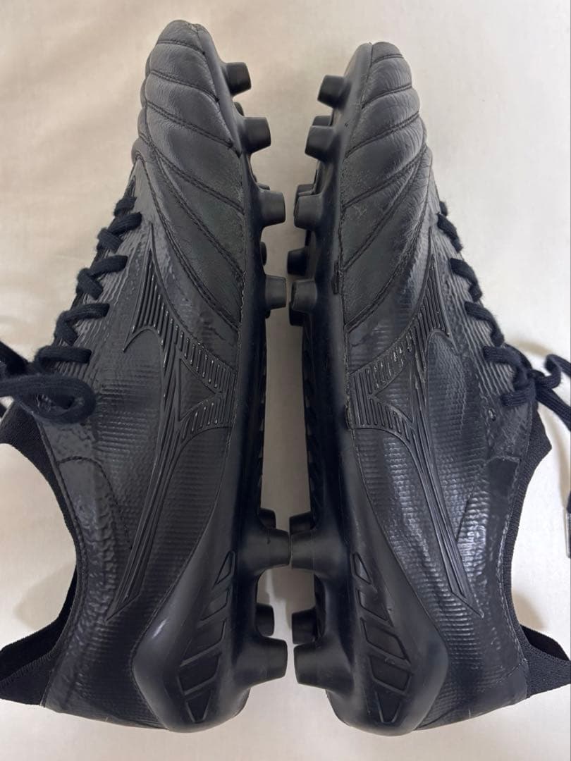 サッカースパイク　モレリアネオ3β ブラックアウト　27.5cm