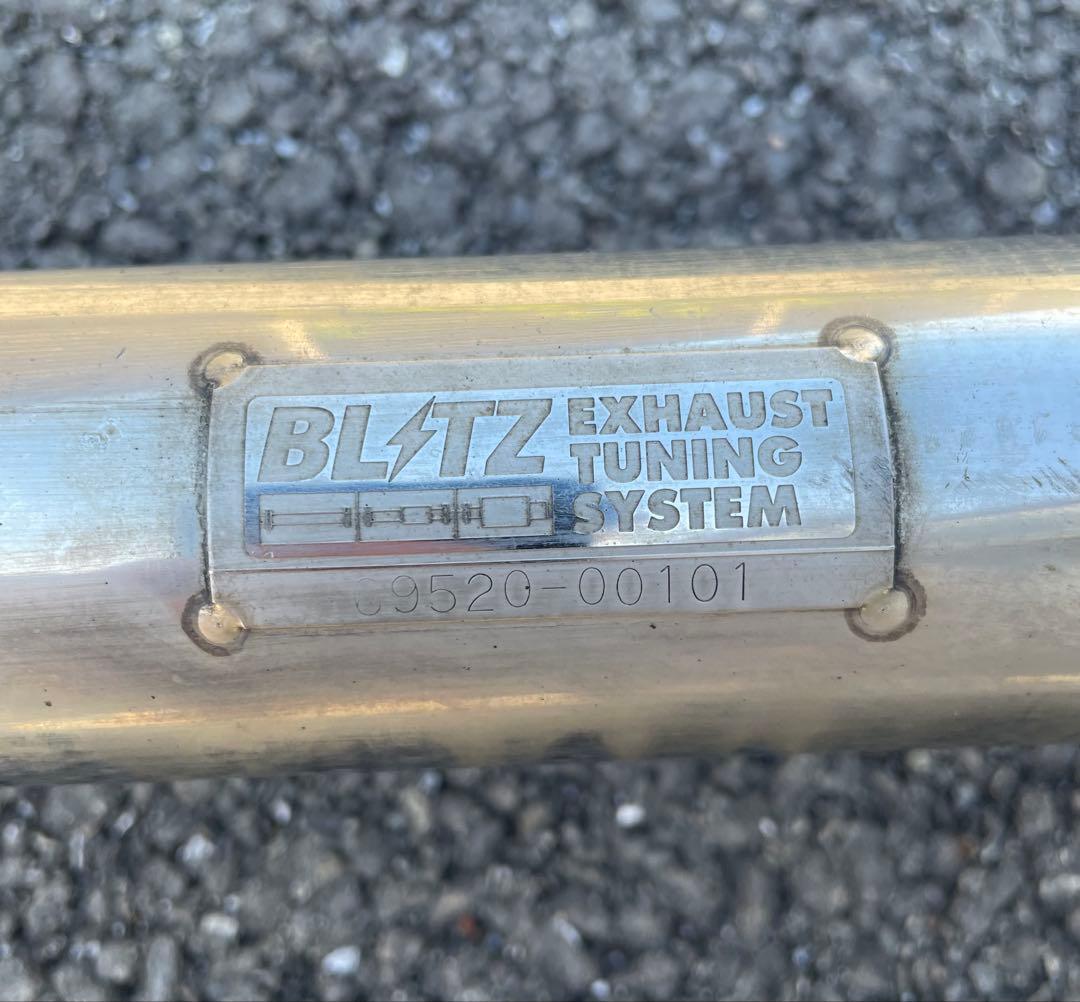 BLlTZ ブリッツ4本出しマフラーエスクァイア ノアヴォクシー ハイブリッド