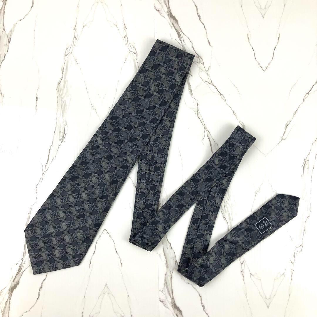 美品　シャネル　ネクタイ　ココマーク総柄　ロゴ　チェーン　ジャガード　グレー