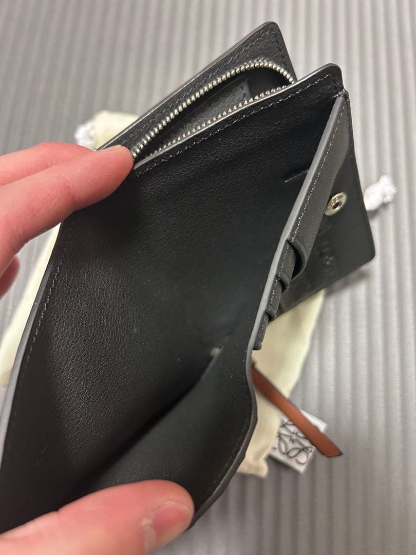 未使用品 LOEWE 二つ折り財布 ジブリ トトロ まっくろくろすけ ロエベ