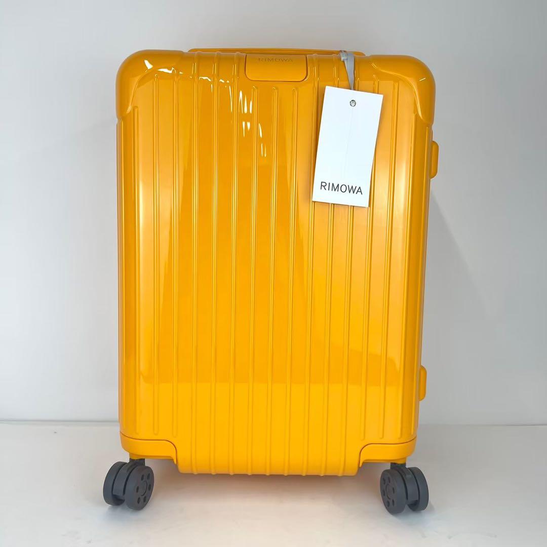 新品　RIMOWA リモワ　エッセンシャル キャビン 36L マンゴー　黄色