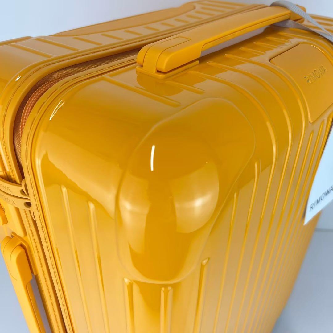 新品　RIMOWA リモワ　エッセンシャル キャビン 36L マンゴー　黄色