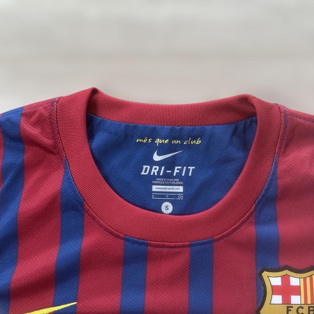 NIKE バルセロナ　AUTHENTIC ユニフォーム　S イニエスタ　8