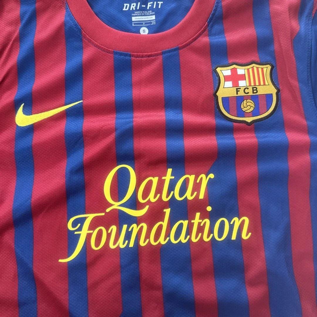 NIKE バルセロナ　AUTHENTIC ユニフォーム　S イニエスタ　8