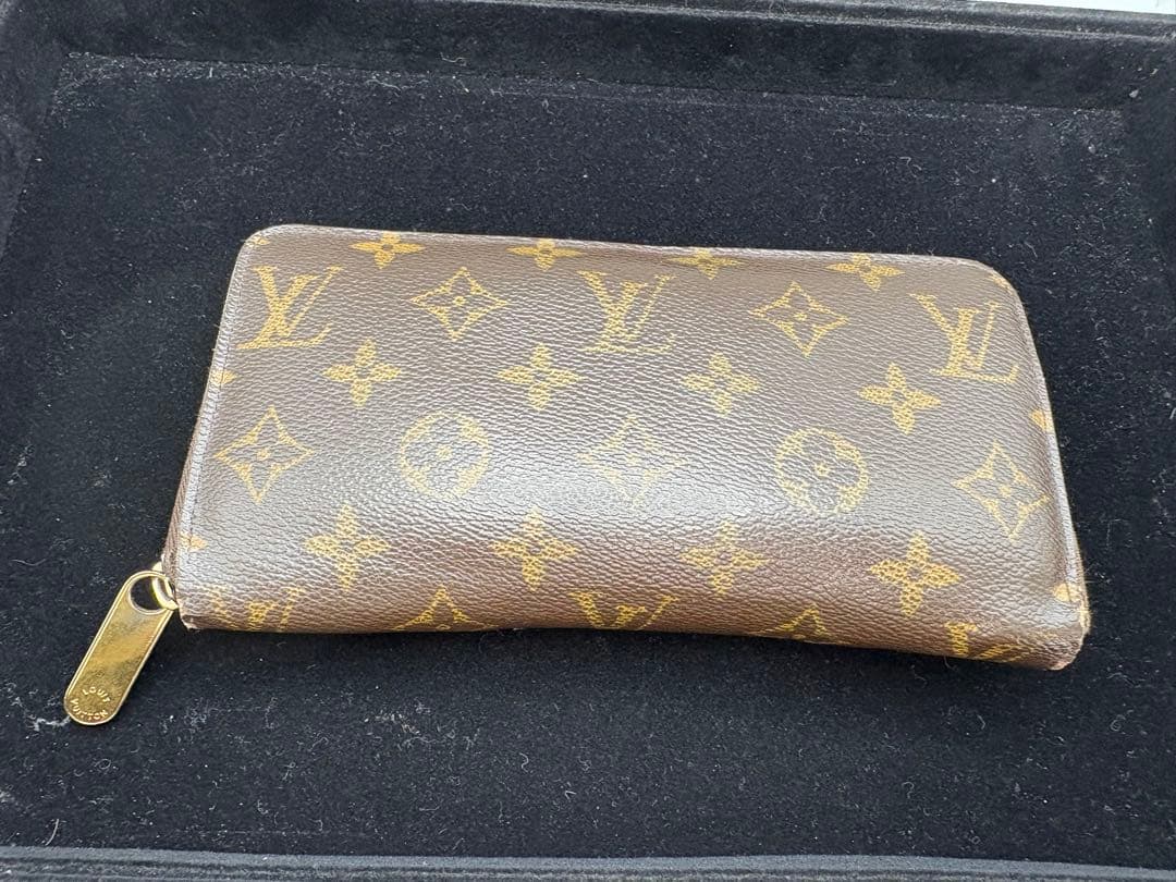 ルイヴィトン モノグラム　長財布ジッピーウォレット　ラウンドファスナー