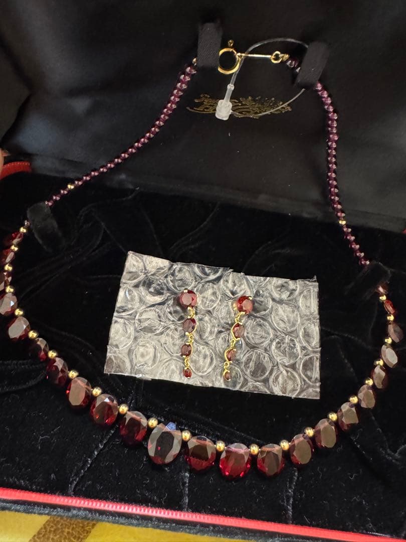 K18 天然ガーネットネックレスとピアスセット