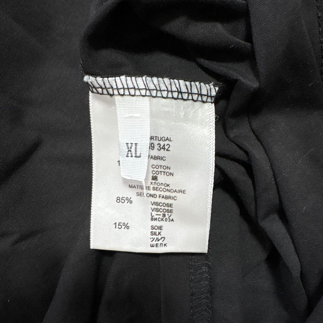 MONCLER ロゴ刺繍 ブラックTシャツ