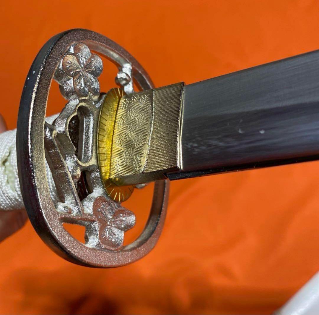 高級模造刀 白柄 桜彫透し鍔 白鞘