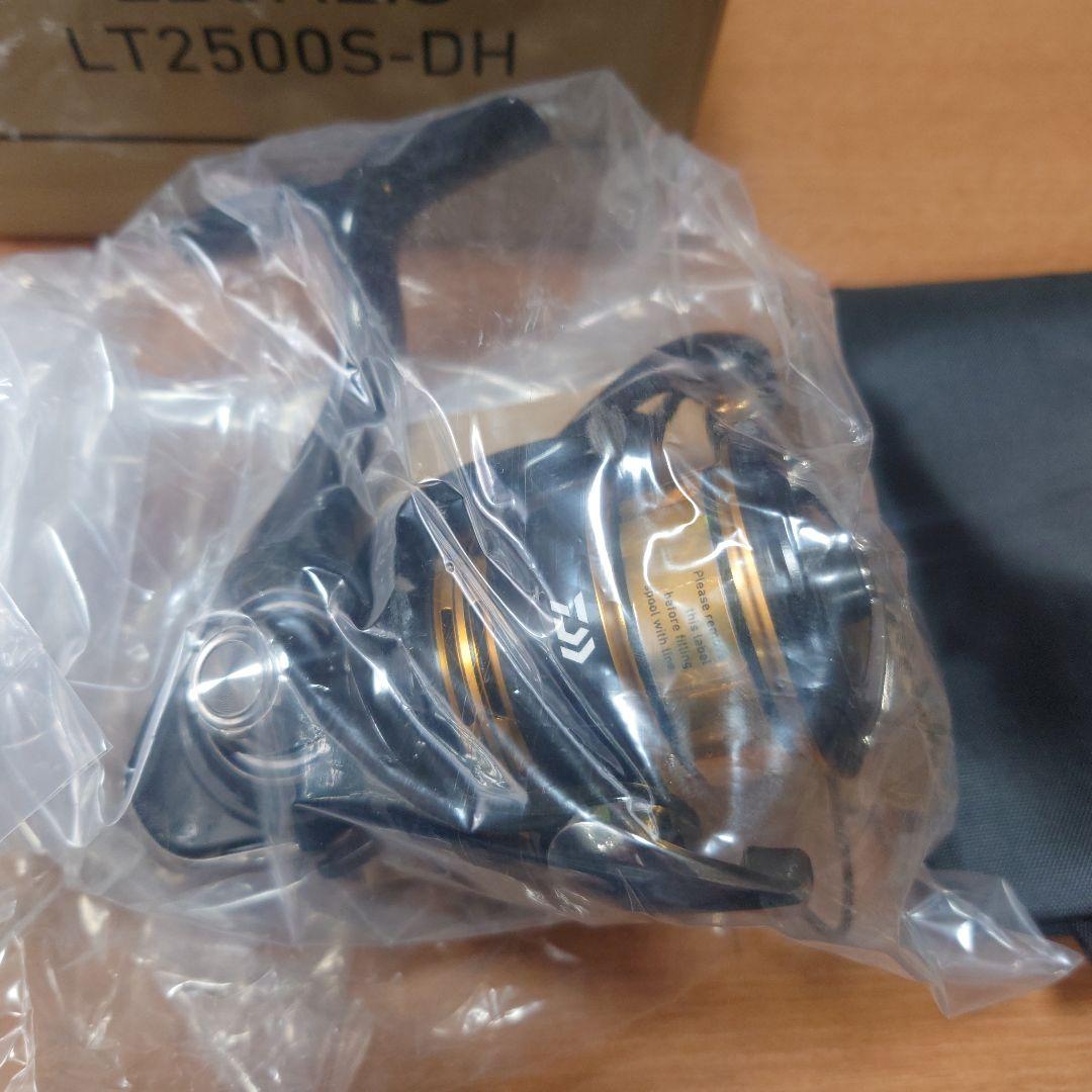 Daiwa レガリス LT2500S-DH スピニングリール