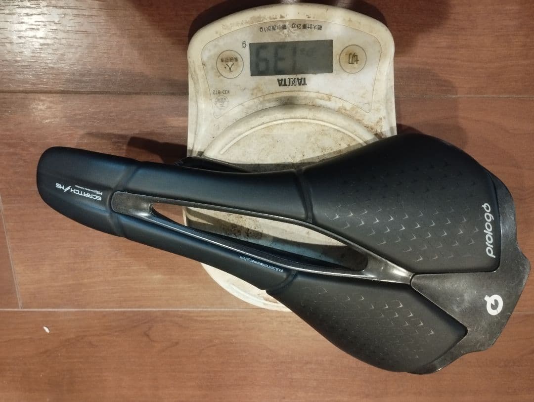 Prologo Scratch M5 Nack サドル ブラック