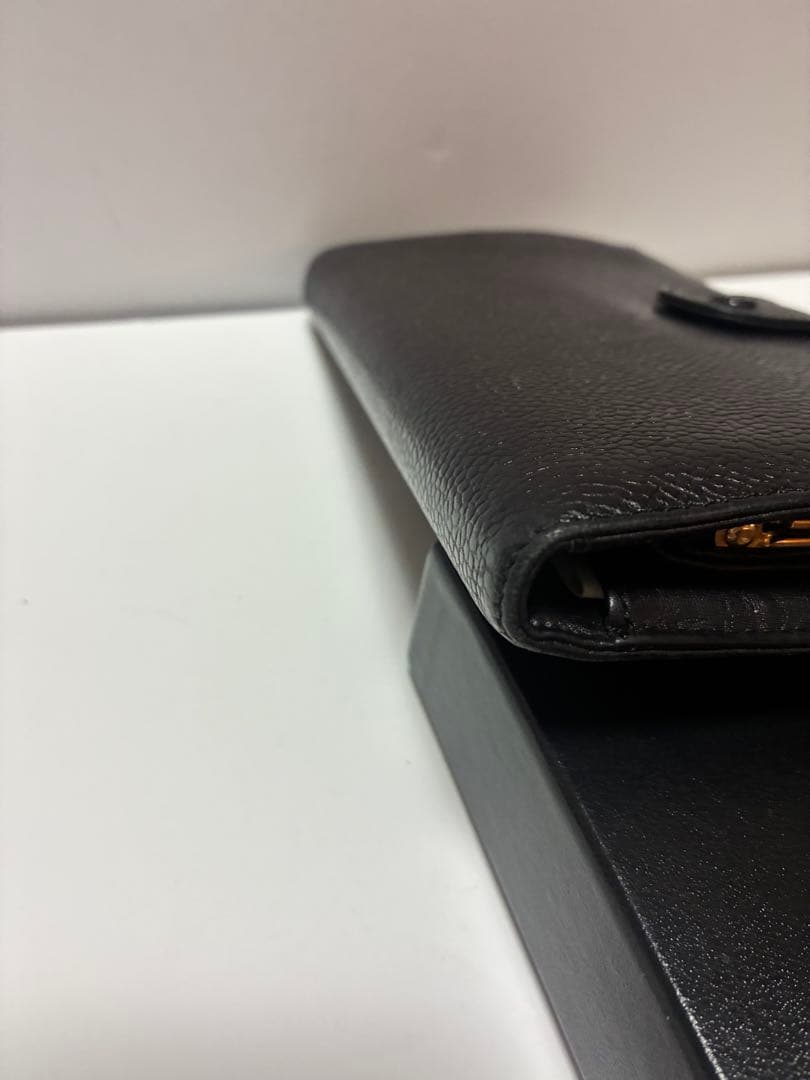 シャネル ココマーク CHANEL キャビアスキン 長財布 訳あり
