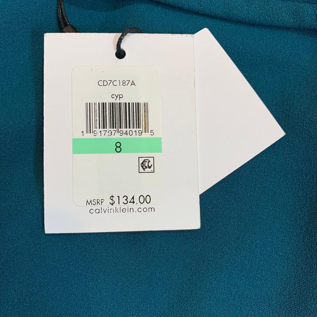  キラキラストーン＆メタル付　フレア袖タイトワンピース