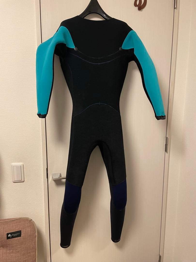 m*i様 クイックシルバー　HYBRID U ZIP ウェットスーツ セミドライ