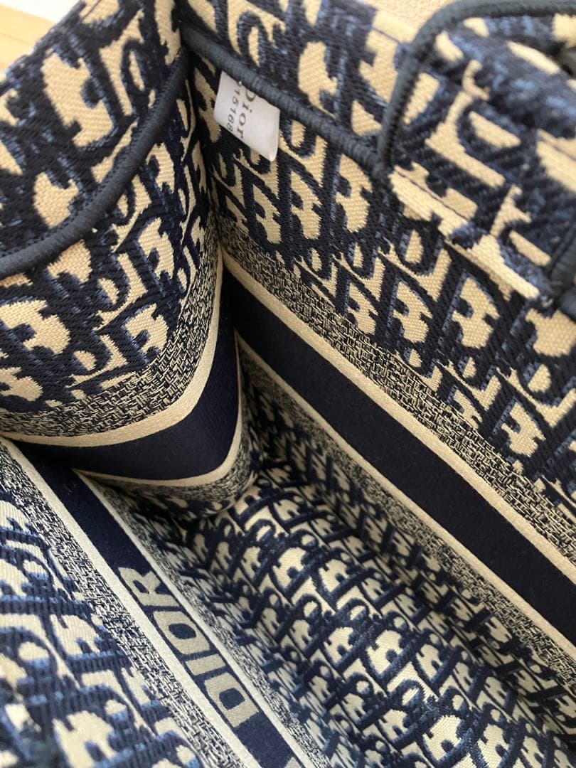 ブックトート ミディアム ネイビー