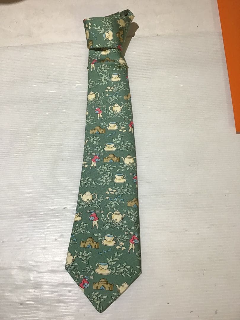 新品未使用 HERMES ネクタイ パステルカラー グリーン系