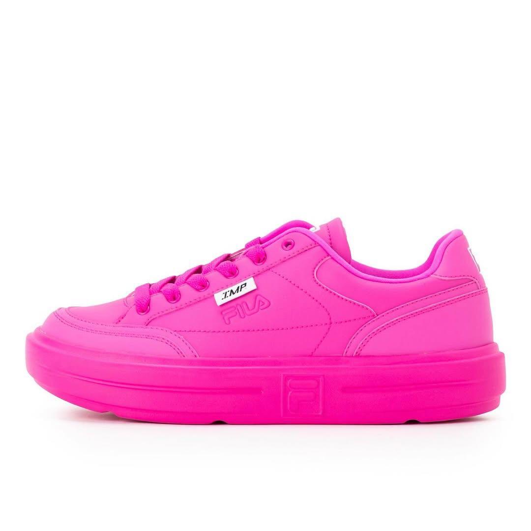FILA IMP.限定500足　ピンク スニーカー
