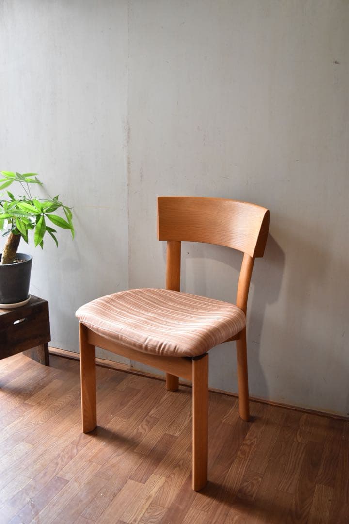 日進木工 オーバル ダイニングチェア