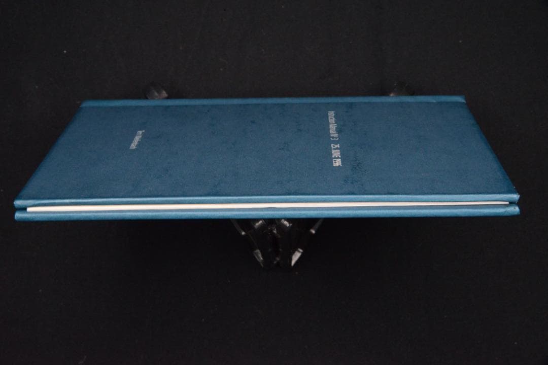 Instruction Manual No 3：Terri Weifenbach