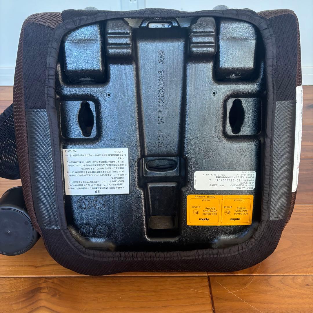 極美品 アップリカ エアライド ジュニアシート 15〜36kg カップホルダー付