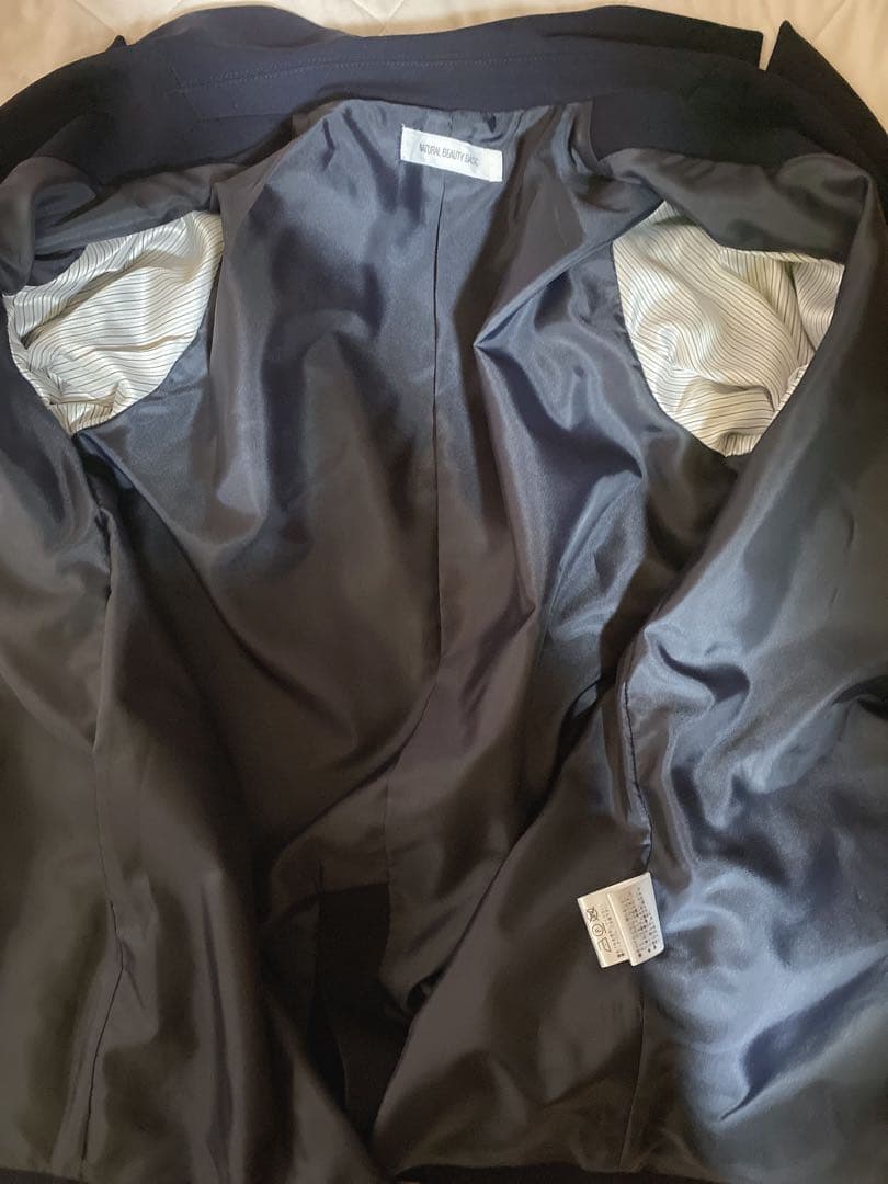 【美品】ナチュラルビューティーベーシック　紺ブレ　ダブルテーラードジャケット