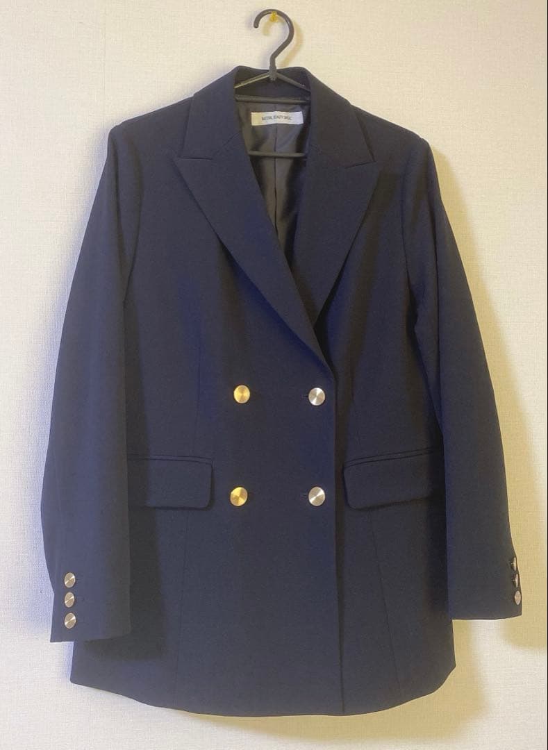 【美品】ナチュラルビューティーベーシック　紺ブレ　ダブルテーラードジャケット