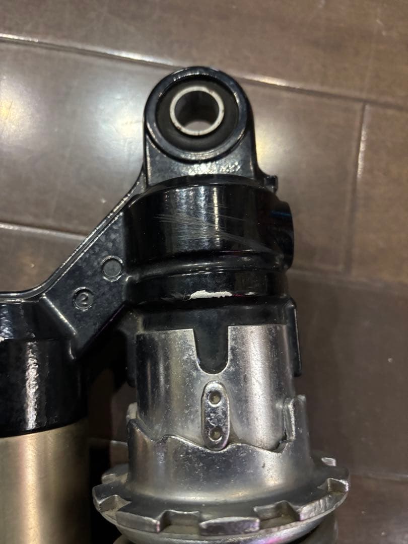 ゼファーχ純正リアサス