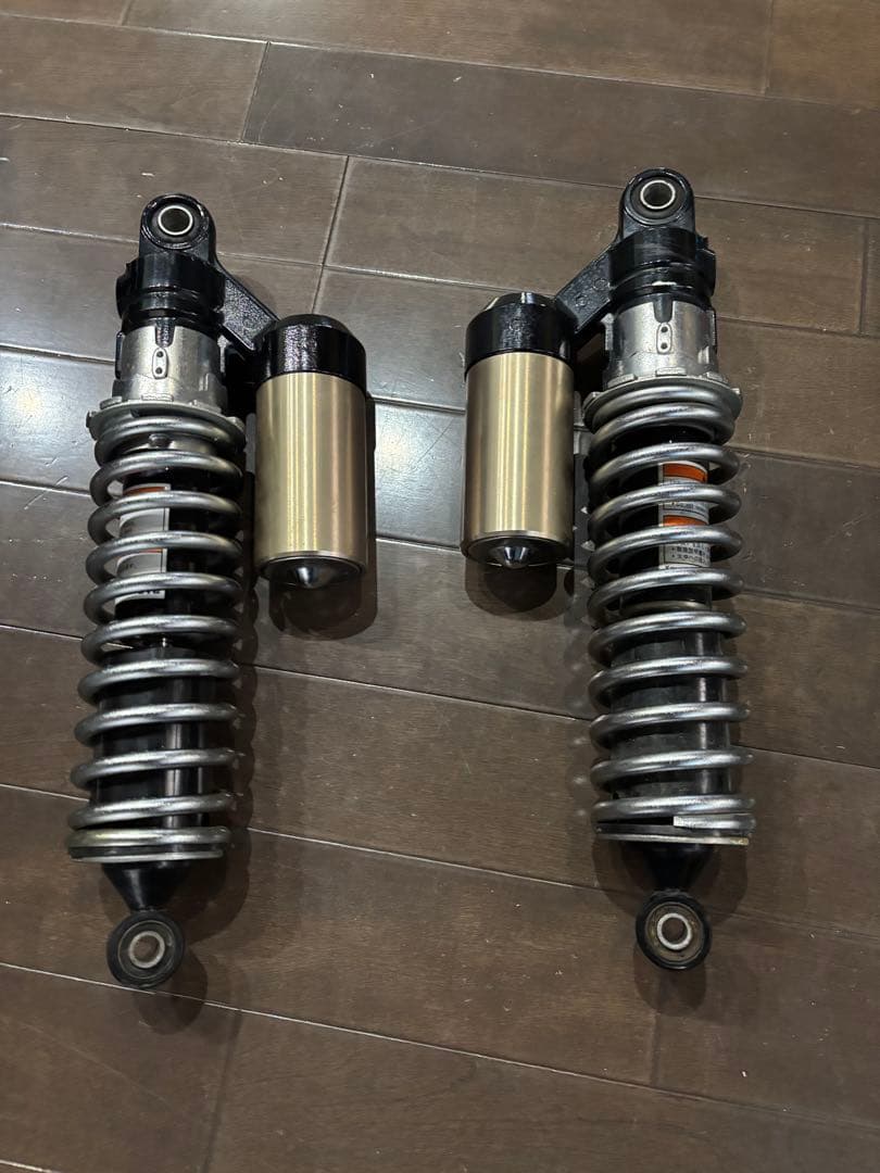 ゼファーχ純正リアサス