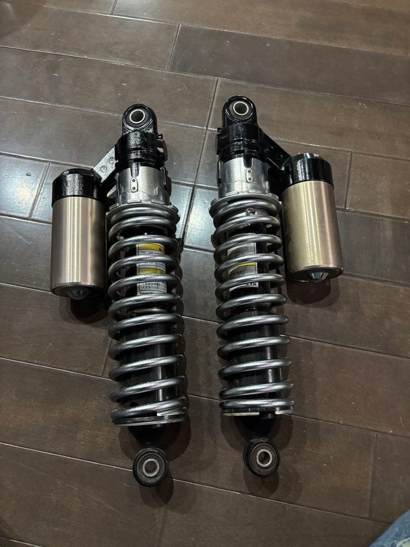 ゼファーχ純正リアサス