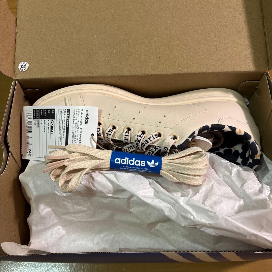 adidas マリメッコ スタンスミス　24.5㎝