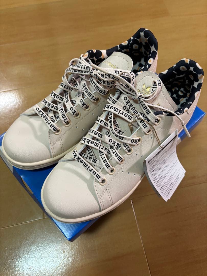 adidas マリメッコ スタンスミス　24.5㎝