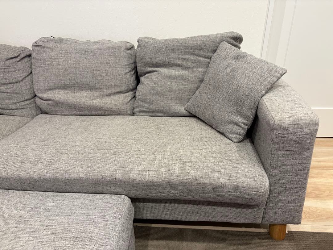 【れん】 ⭐︎【限定値下げ中】⭐︎3人掛けソファ オットマン付き⭐︎送料込み⭐︎