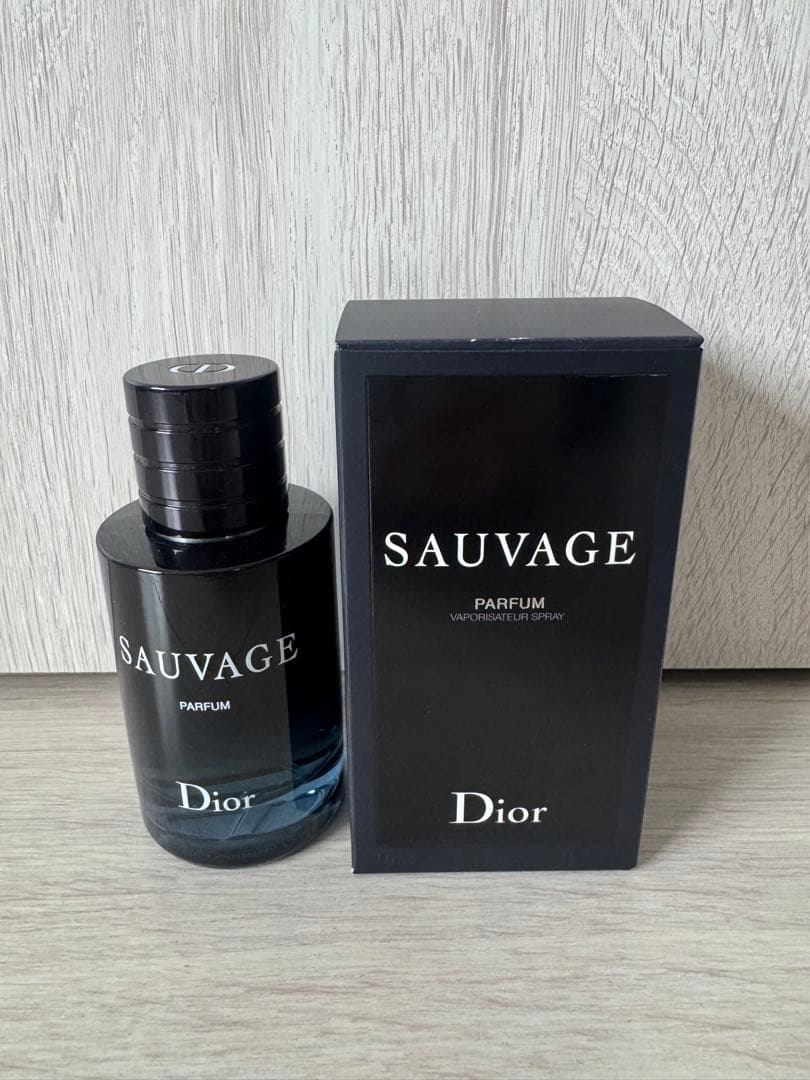 Dior Sauvage Parfum 箱付き