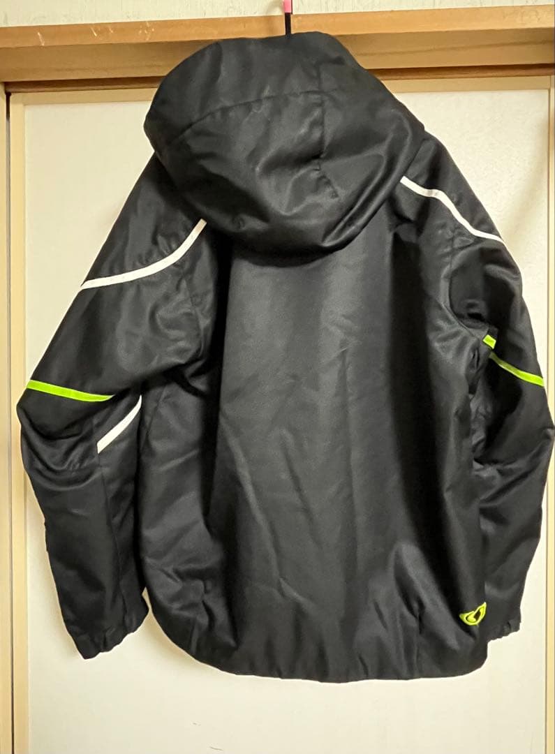 SALOMON スキーウェア 黒/緑　上下セット