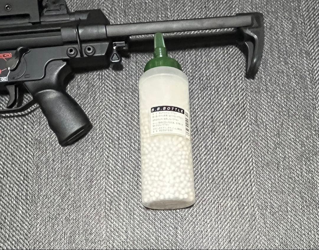 ハイサイクル電動ガン ブラック マガジン2個付き