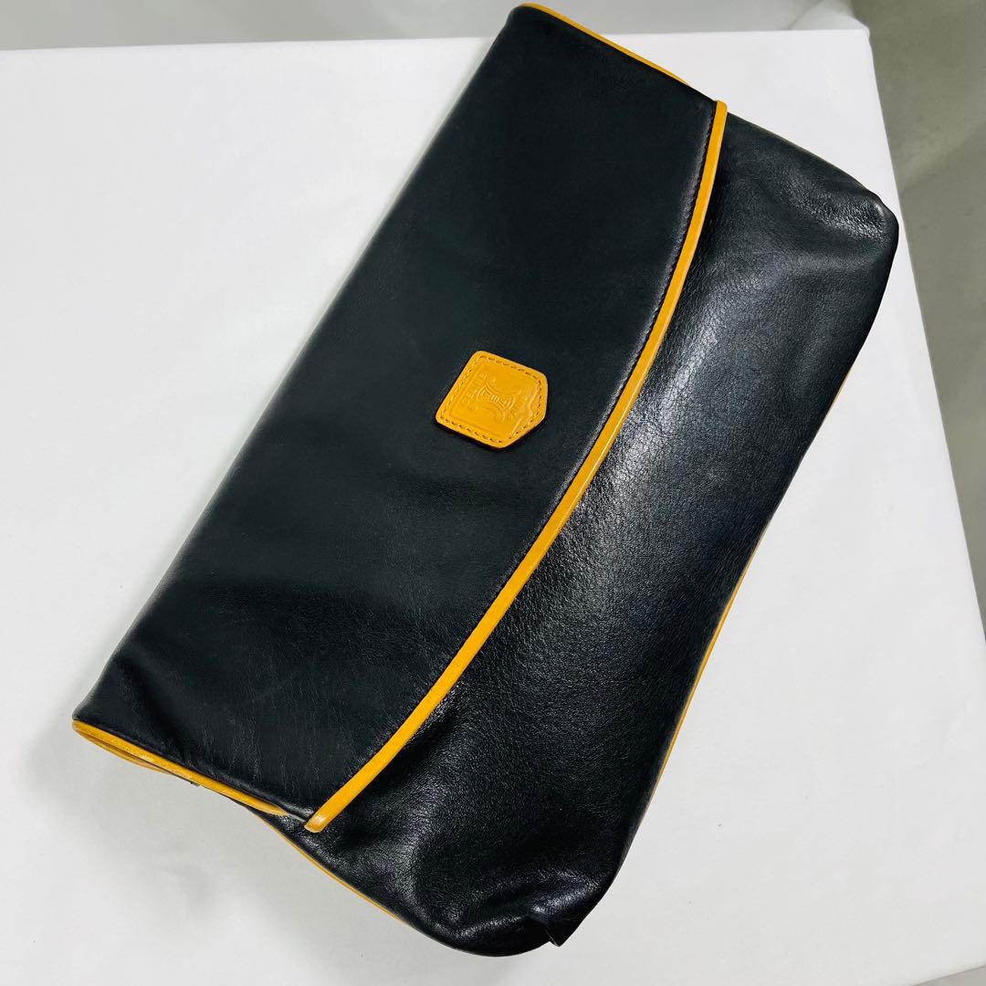 【人気】Celine セリーヌ　クラッチバッグ マカダム オールレザーブラック